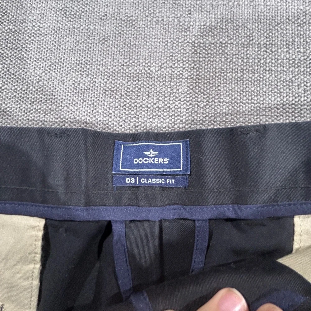 Dockers Pleated Chino Pants Mens 36x30 Black Excellent Classic Fit Cotton Twill